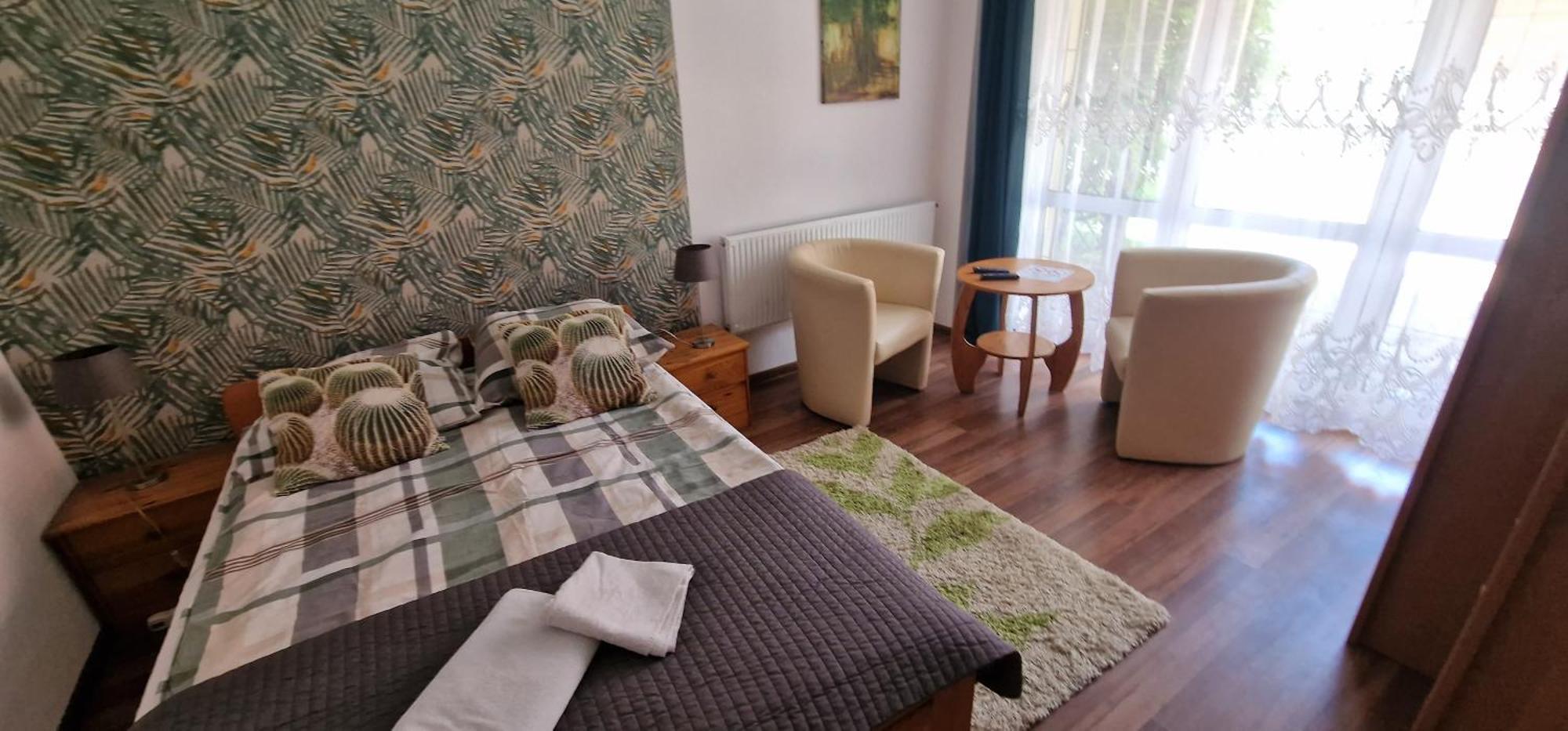 Cudowny Zakatek Z Ogrodem I Basenem Apartman Bukwica  Szoba fotó