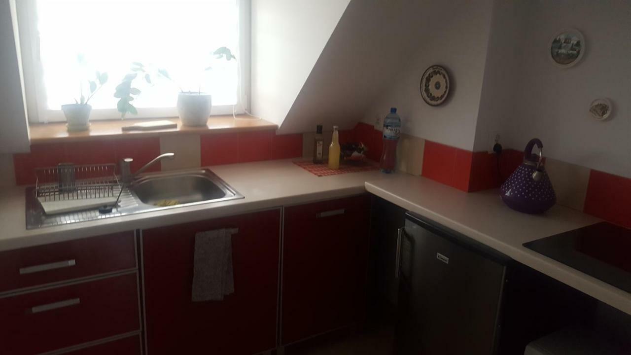 Cudowny Zakatek Z Ogrodem I Basenem Apartman Bukwica  Kültér fotó